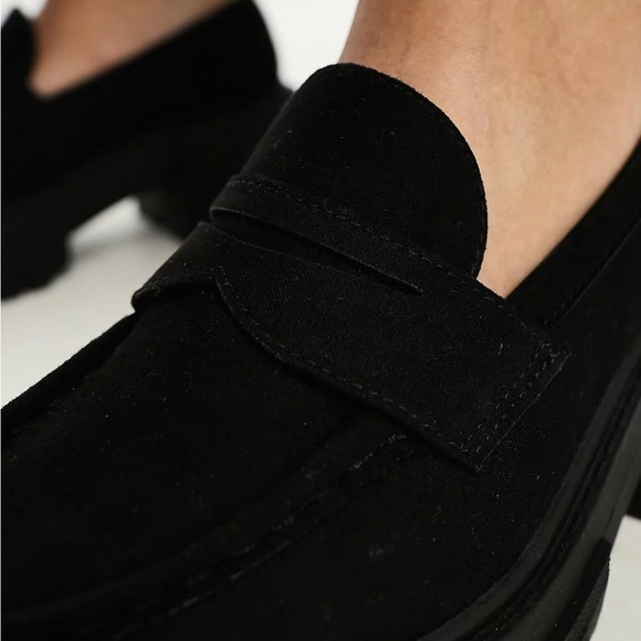 ASOS DESIGN Script Chunky Mid Heeled Loafers In Black - Picture 3 of 6